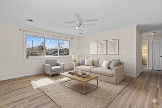 1405 Flicker Dr in Florissant, MO - Building Photo - Building Photo