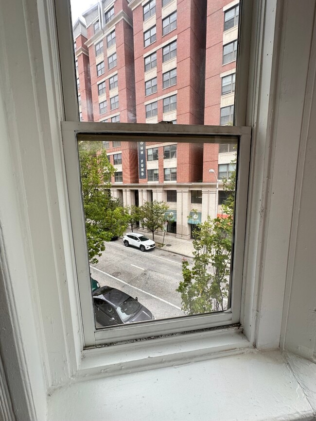 property at 1 W Biddle St
