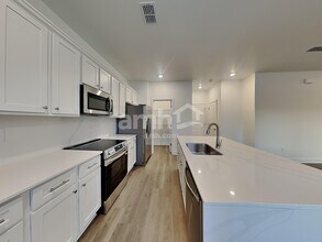 1519 Aquamarine Dr in Loganville, GA - Building Photo - Building Photo