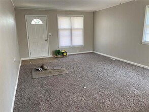 704 E Culton St in Warrensburg, MO - Building Photo - Building Photo