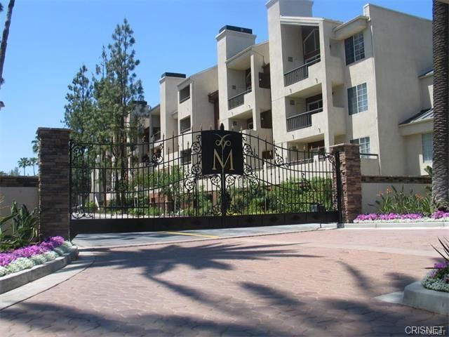 5510 Owensmouth Ave in Los Angeles, CA - Building Photo