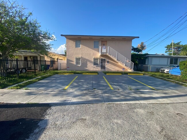 4782 NW Flagler Ter, Unit Ground floor