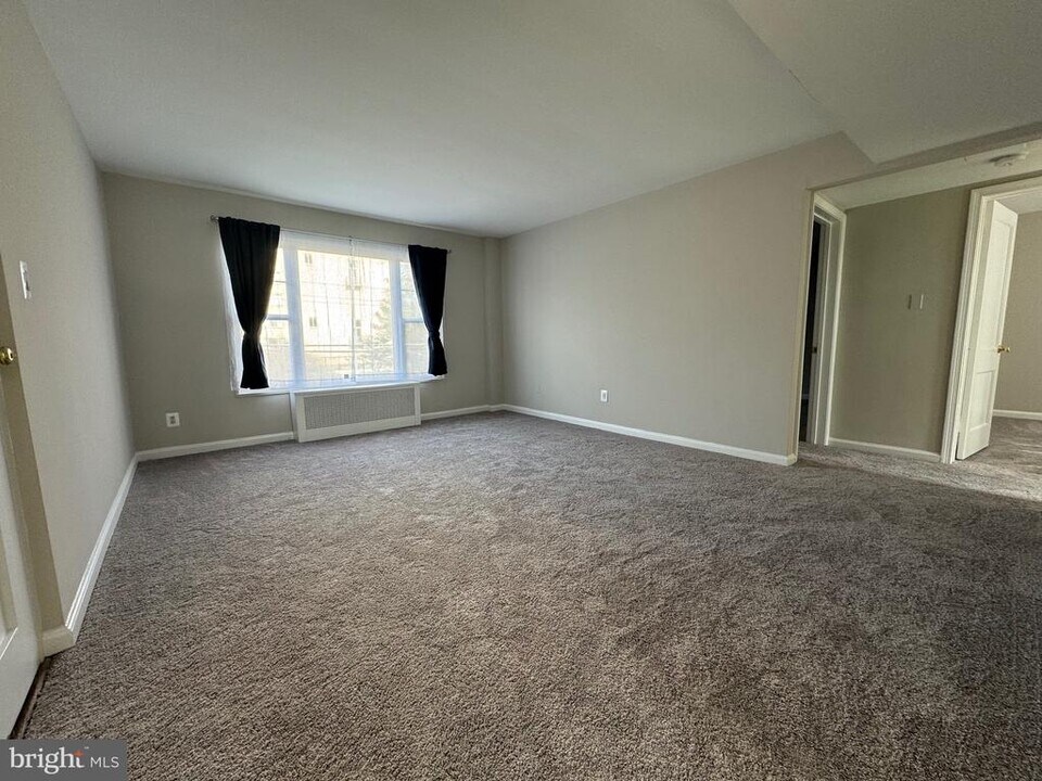 1404 12th St N in Arlington, VA - Building Photo