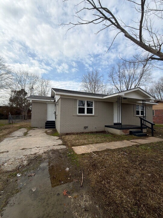 151 Tisdale St in Brownsville, TN - Building Photo