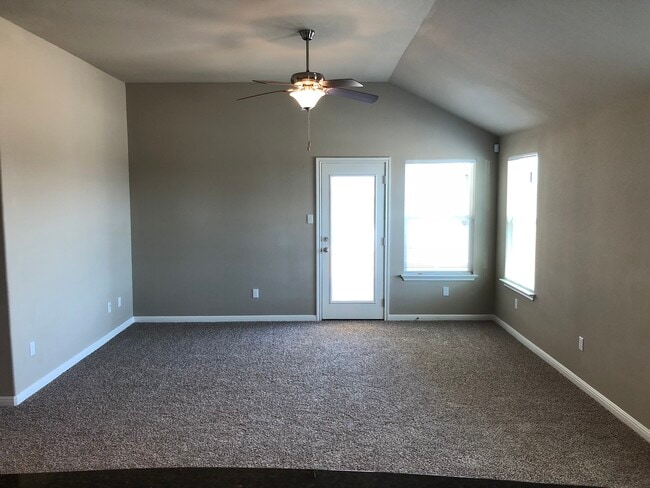 3807 Flat Rock Mountain Dr in Killeen, TX - Building Photo - Building Photo