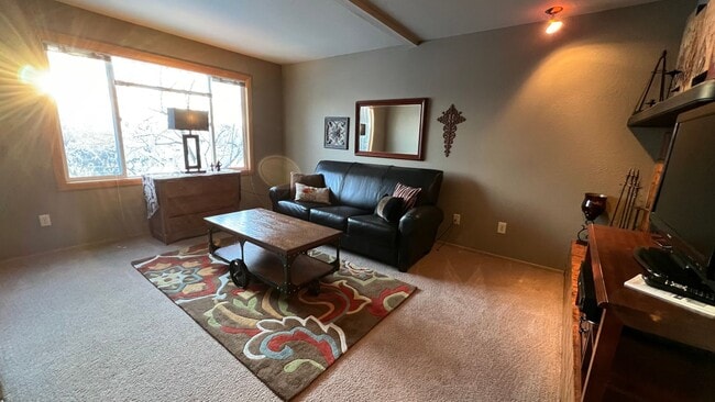 3401 W 88th Ave in Anchorage, AK - Building Photo - Building Photo