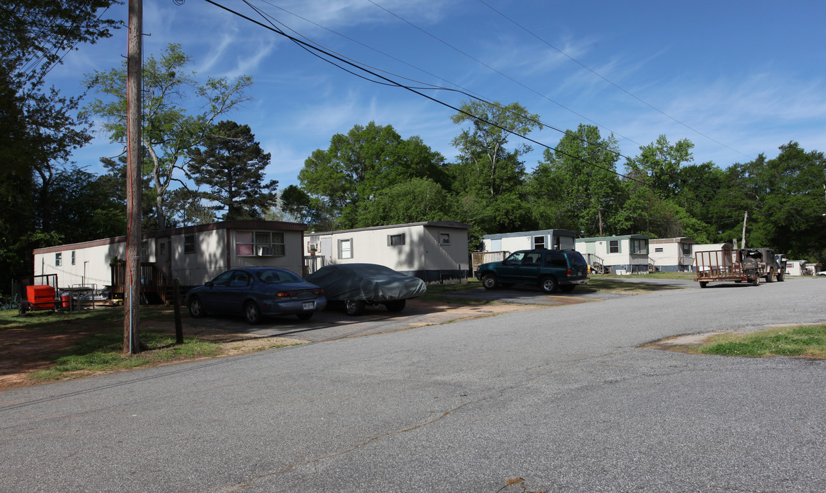 Beacon Point Mobile Home Park in Athens, GA - Building Photo