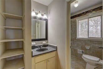 70 Jonathan Rd in Riverdale, GA - Building Photo - Building Photo