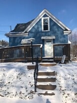 2318 E High St in Davenport, IA - Building Photo