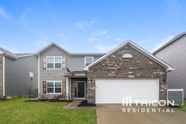 property at 1618 Huntzinger Blvd