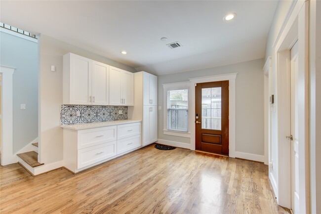 property at 1418 Studewood St