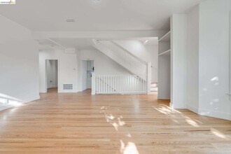 1238 12th St in Oakland, CA - Building Photo - Building Photo