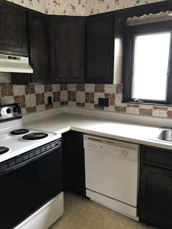 3 Goldsmith Ave, Unit 3 in Medford, MA - Building Photo - Building Photo