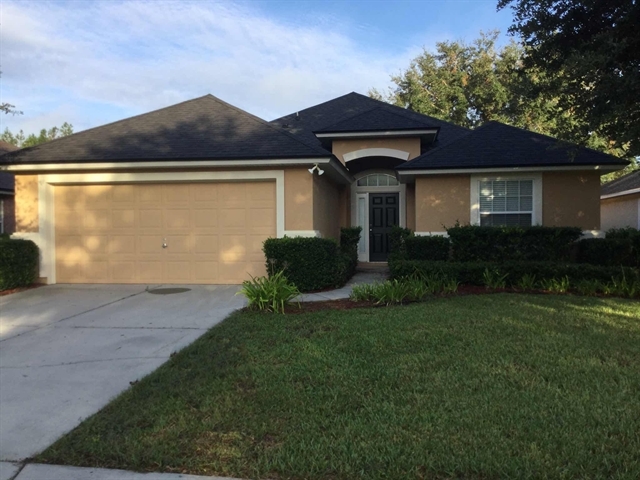 1004 Otter Creek Dr in Orange Park, FL - Building Photo