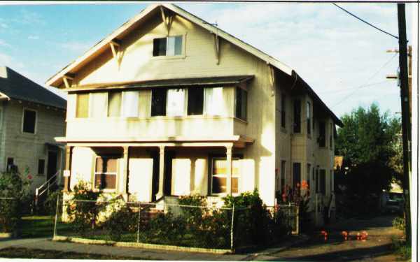 224-228 N Avenue 54 in Los Angeles, CA - Foto de edificio - Building Photo