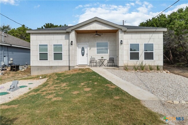 property at 567 Hummingbird Hill
