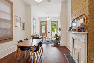 927 Bordeaux St in New Orleans, LA - Building Photo - Building Photo