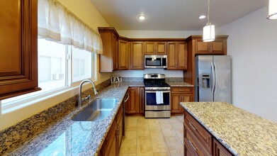 154 S Detroit St in Los Angeles, CA - Building Photo - Building Photo