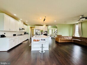 22611 Windsor Locks Square in Ashburn, VA - Building Photo - Building Photo