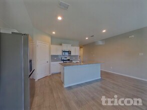 532 Houndstooth Dr in Fort Worth, TX - Building Photo - Building Photo