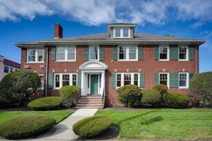 71 Church St in Winchester, MA - Building Photo