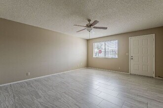 4328 E Capri Ave in Mesa, AZ - Building Photo - Building Photo
