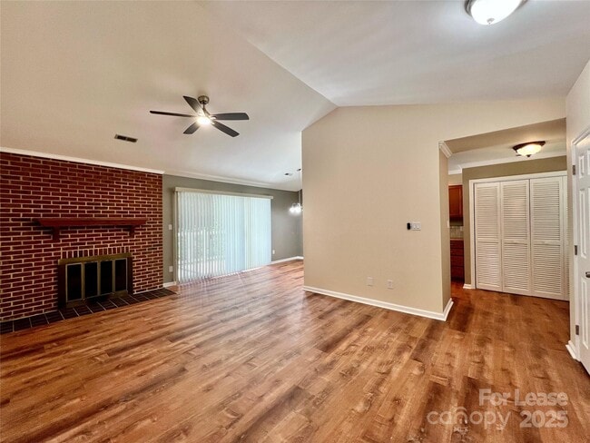 9476 S Vicksburg Park Ct in Charlotte, NC - Building Photo - Building Photo