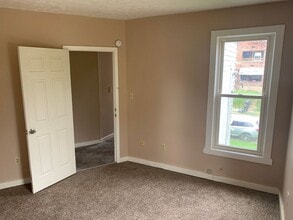 932 Swann St in Parkersburg, WV - Building Photo - Building Photo