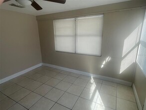 1935 20th St S in St. Petersburg, FL - Building Photo - Building Photo