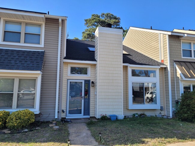 3756 Clipper Bay Dr in Virginia Beach, VA - Building Photo - Building Photo