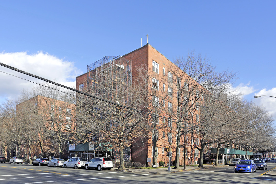 The Majestic in Flushing, NY - Foto de edificio