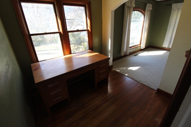 property at 10002 N Whitworth Dr
