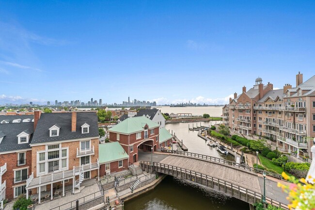 property at 200 Shearwater Ct W