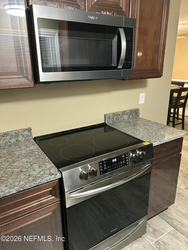 294 Lee Dr in Orange Park, FL - Building Photo - Building Photo