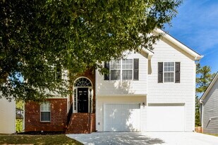 11752 Spring Lake Way in Fayetteville, GA - Building Photo