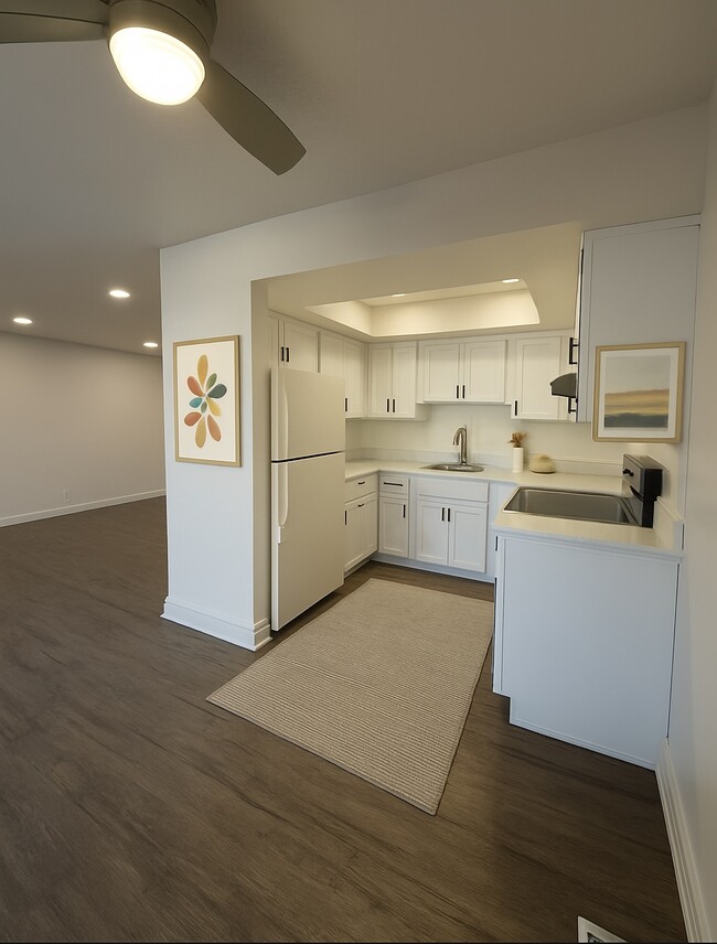 Summer Garden in Bountiful, UT - Building Photo - Building Photo