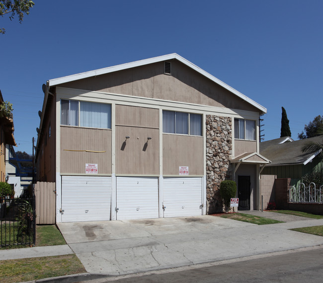 1626 Pine Ave in Long Beach, CA - Foto de edificio - Building Photo