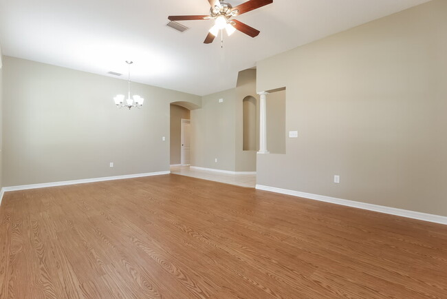 75 Fairmont Dr in Spring Hill, FL - Building Photo - Building Photo