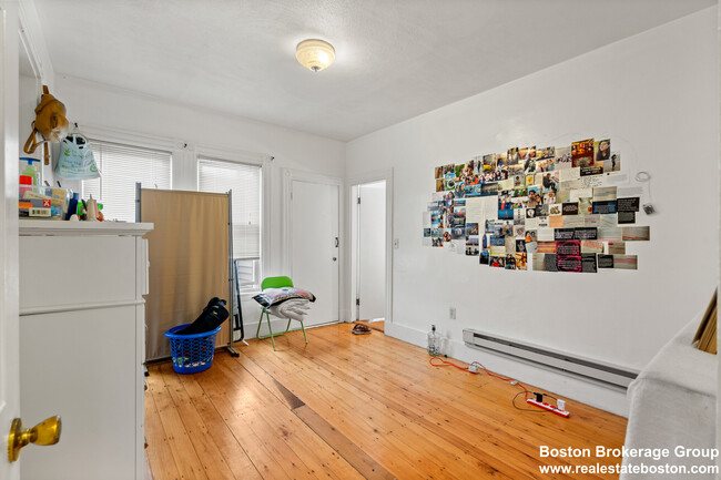 78 Hillside St, Unit 3 in Boston, MA - Building Photo - Building Photo