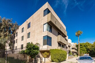 Beloit Place in Los Angeles, CA - Building Photo - Building Photo