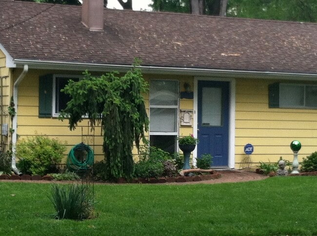 property at 2435 Ardmore Ave