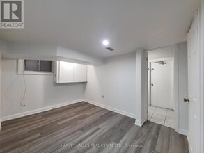 629 Christie St in Toronto, ON - Building Photo - Building Photo