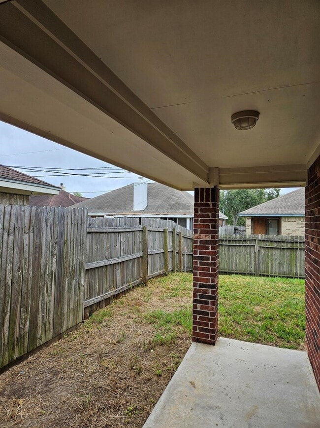 property at 2521 37th Ave N