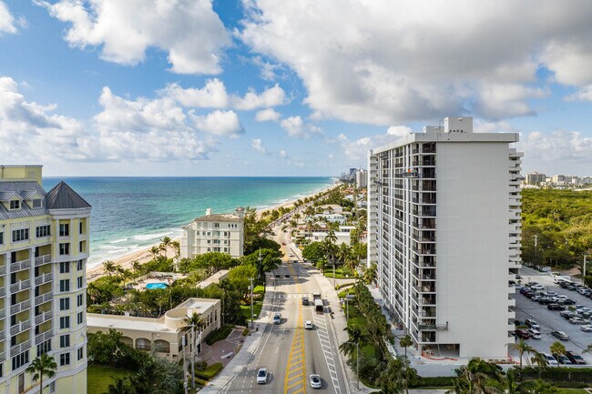 Shore Club Condominiums in Fort Lauderdale, FL - Foto de edificio - Building Photo