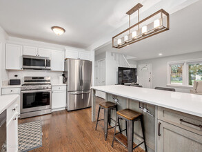4224 Main St in Downers Grove, IL - Building Photo - Building Photo