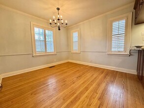 1002 Sutton Hill Rd in Nashville, TN - Building Photo - Building Photo