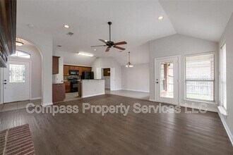 3120 Lippizan St in Waco, TX - Building Photo - Building Photo