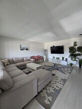 2109 NE 68th St in Fort Lauderdale, FL - Building Photo - Building Photo