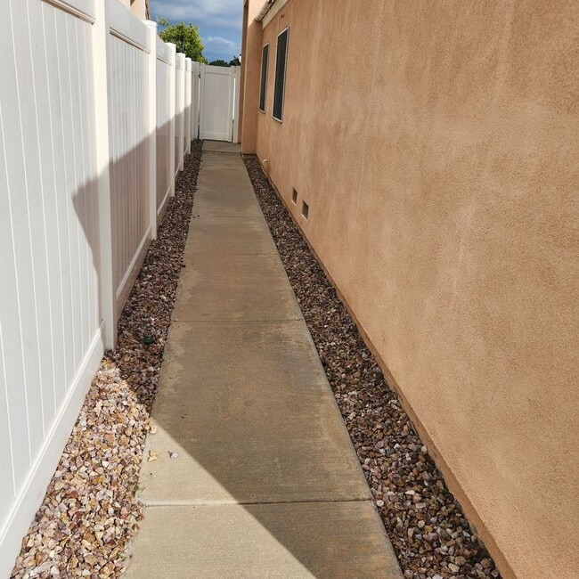 29806 Coral Tree Ct in Menifee, CA - Foto de edificio - Building Photo