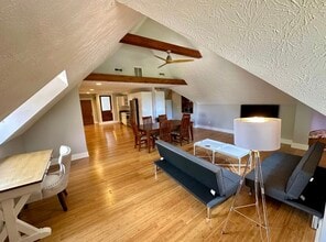 1439 6th Avenue in Huntington, WV - Foto de edificio - Building Photo